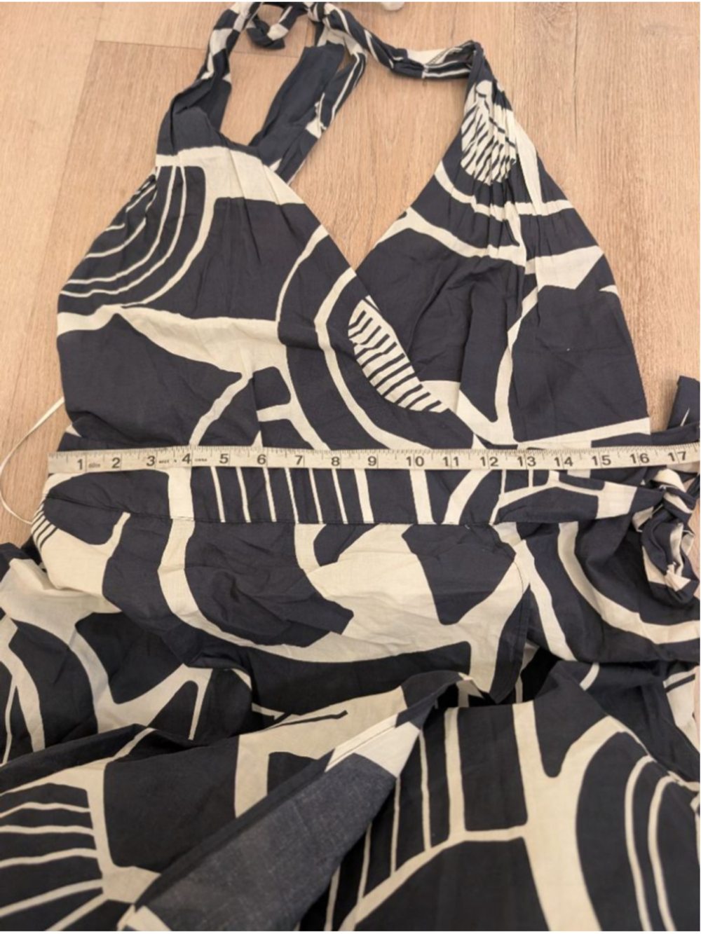 Blogger Favorite ZARA The Nicole Printed Abstract Halter Neck Wrap Midi Dress M - Picture 10 of 11